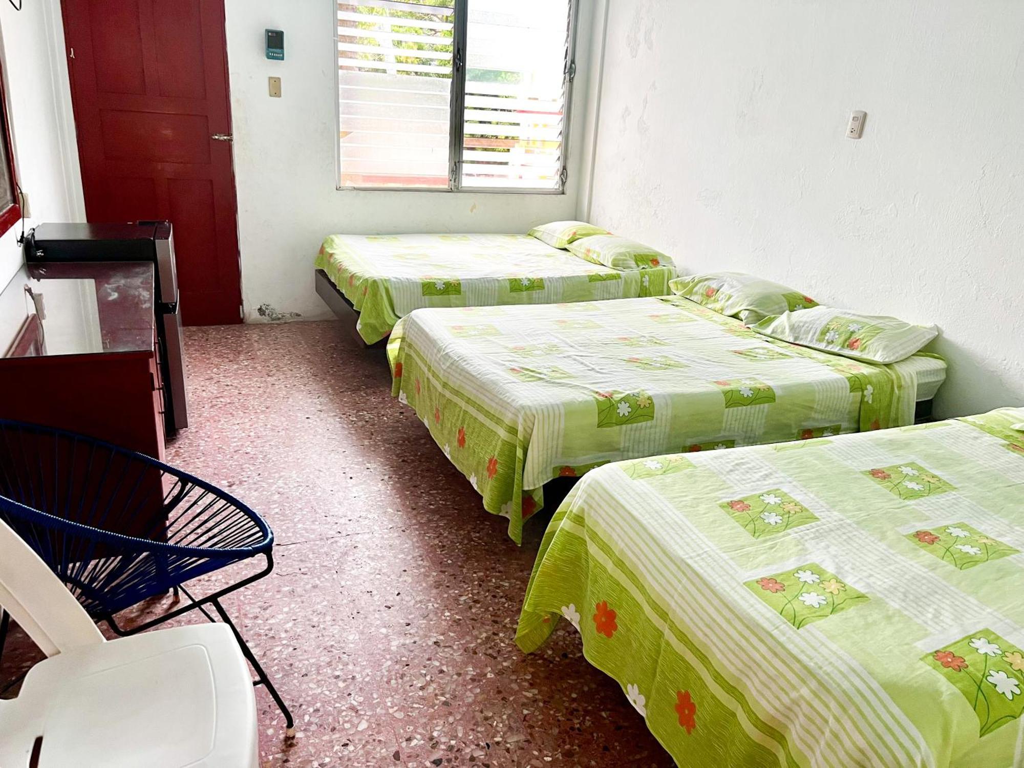 Hotel Casa De Huespedes Walton à Acapulco Extérieur photo