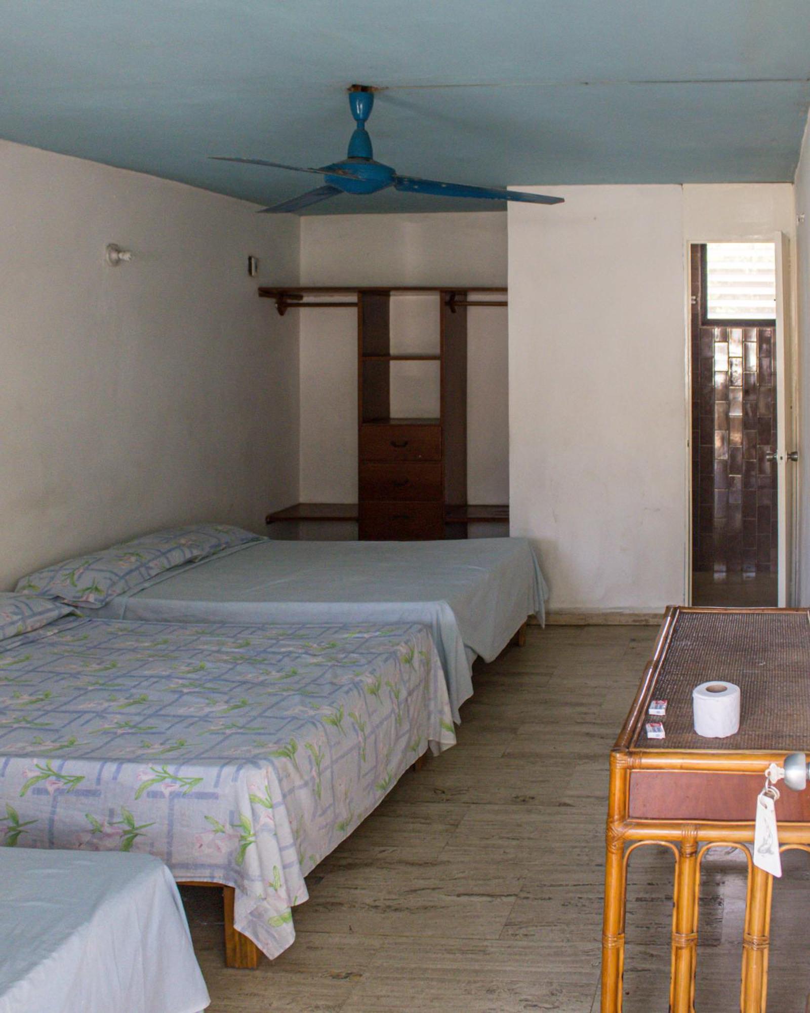 Hotel Casa De Huespedes Walton à Acapulco Extérieur photo